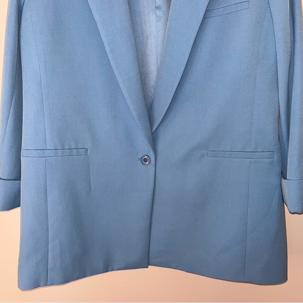 Alice + Olivia Light Blue Blazer & Shorts Set - Picture 4 of 13